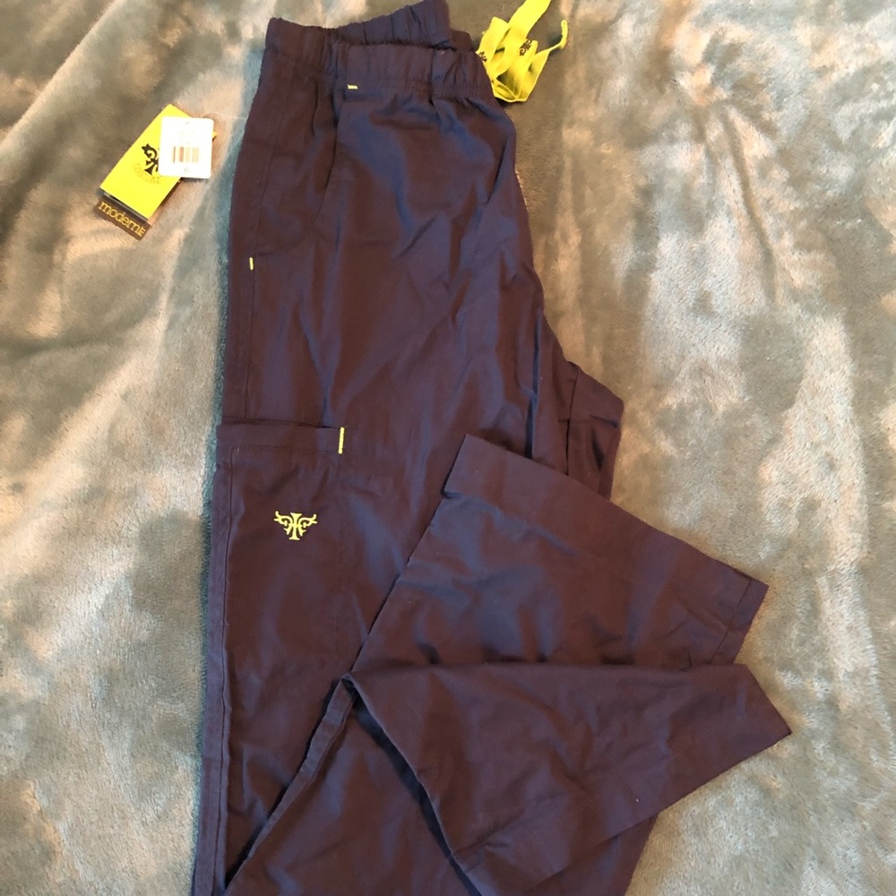 Med couture scrubs NWT 🥼🏨